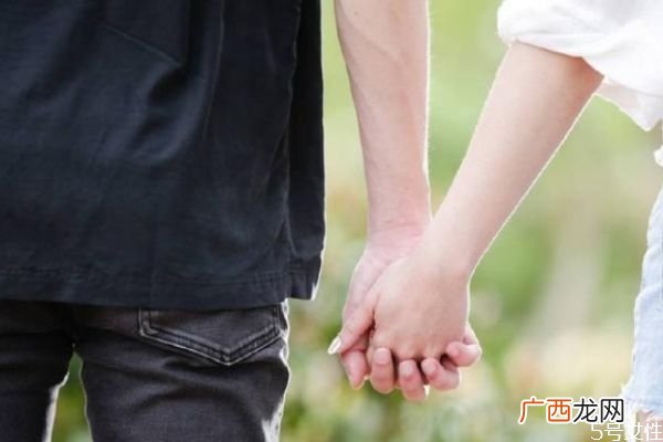 老婆生气了送什么礼物好老婆生气送什么花