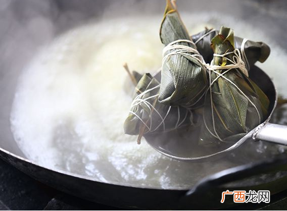 粽子是蒸还是煮？粽子是隔水蒸还是水煮