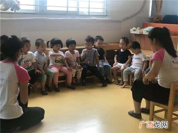 小饭桌加盟费多少钱 创业官网加盟小饭桌