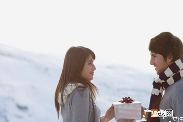 老公生气了怎么哄他老公生气用什么方式哄