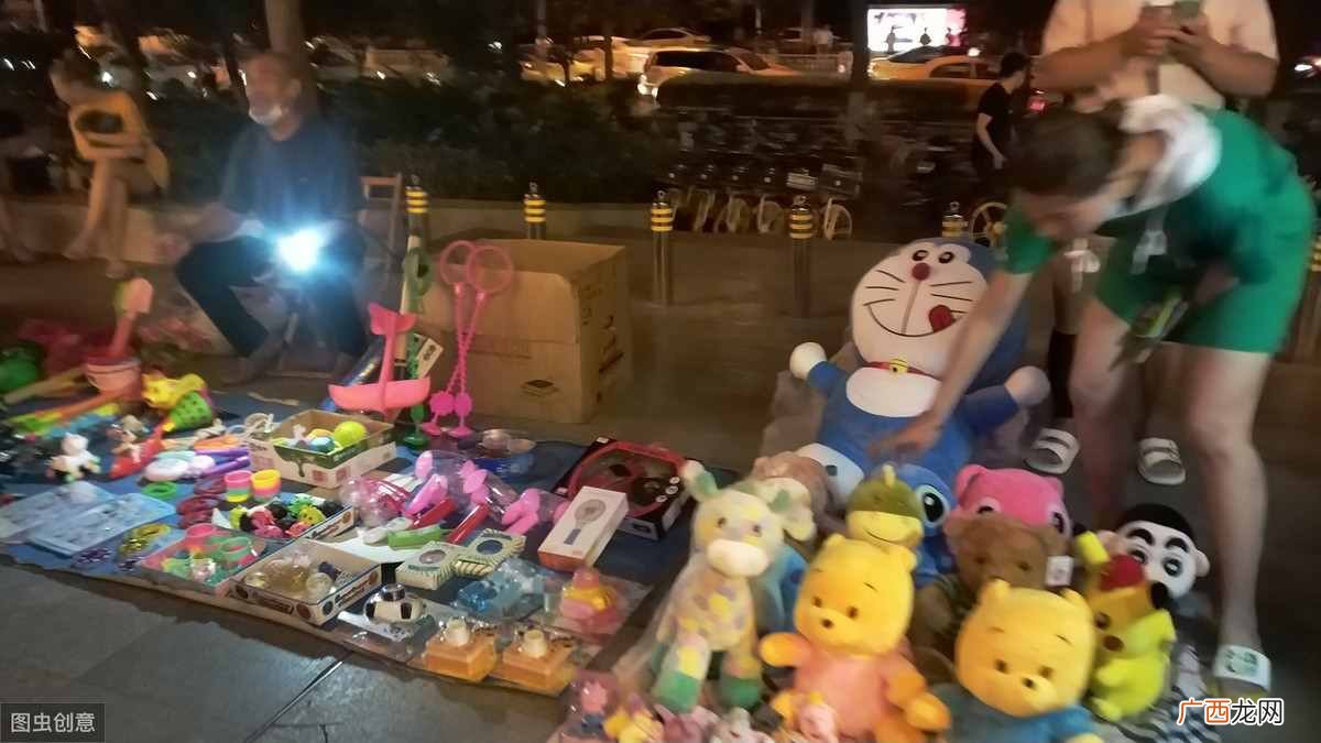 怎么摆地摊赚钱？如何摆摊才能赚到钱？