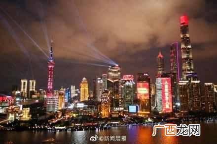 分享上海外滩夜景介绍 晚上上海外滩好玩吗