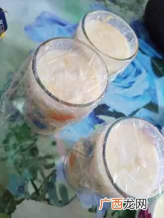 酸奶机怎么做酸奶？在家没有酸奶机做酸奶的方