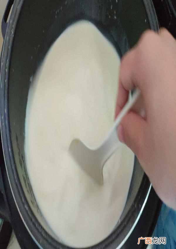 酸奶机怎么做酸奶？在家没有酸奶机做酸奶的方