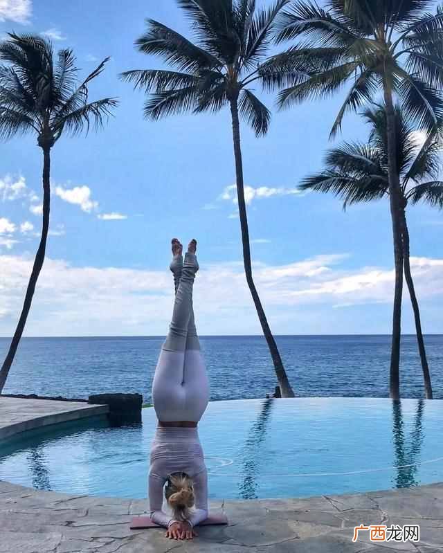 脸部皮肤松弛下垂怎么办？练瑜伽缓解皮肤下垂