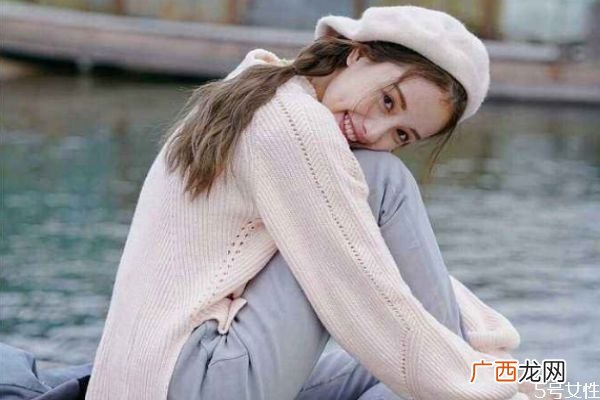 男朋友和前女友有联系是什么心理怎么处理前女友的关系