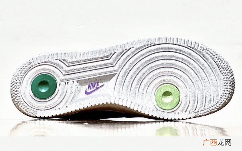RuoHan Wang x AF1 实物曝光！