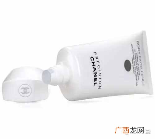 手掌皮肤粗糙怎么办？秋冬皮肤干燥教你一招保