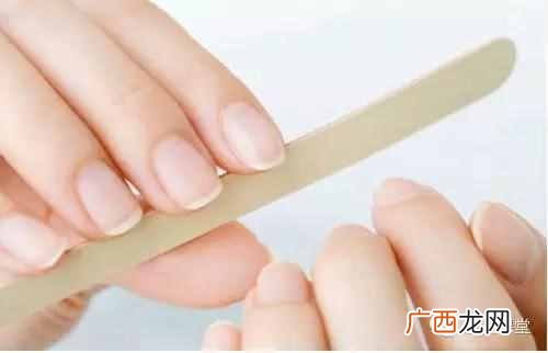 手掌皮肤粗糙怎么办？秋冬皮肤干燥教你一招保