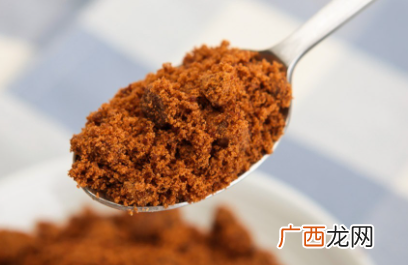 为什么红糖放久了会硬_红糖硬成块后怎样处理