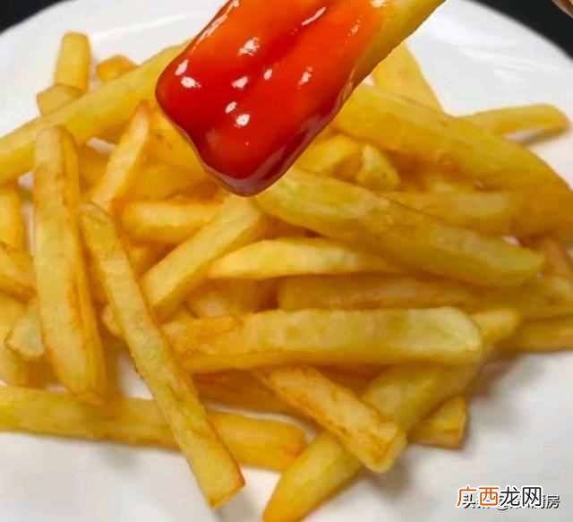 炸薯条掌握这2个关键，炸出来的香脆爽口、而且不会发软