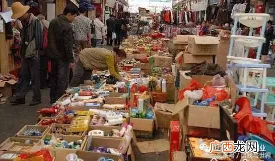 摆地摊卖什么最赚钱而且很受欢迎？过年期间卖
