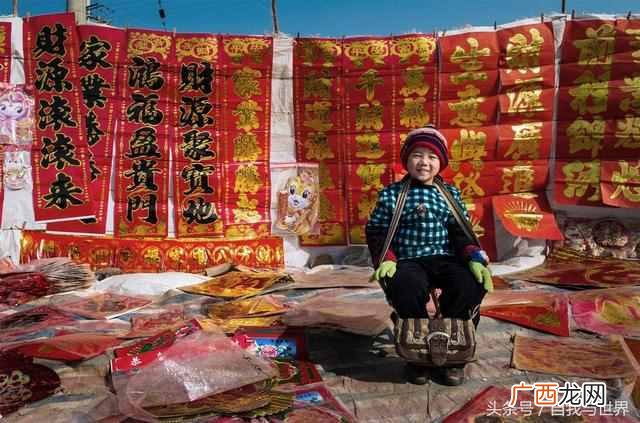 摆地摊卖什么最赚钱而且很受欢迎？过年期间卖