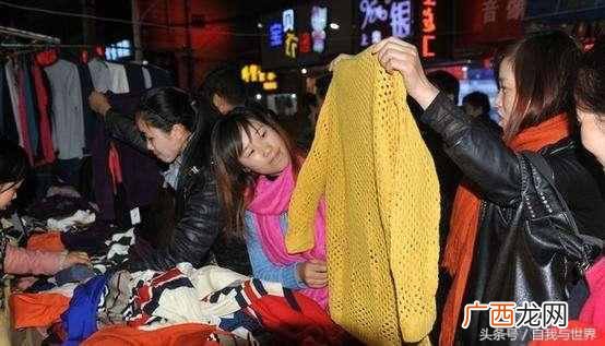 摆地摊卖什么最赚钱而且很受欢迎？过年期间卖