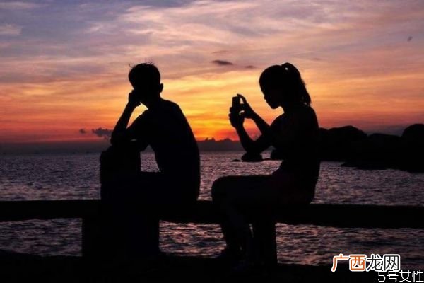 男朋友对自己越来越冷淡怎么回事为什么男朋友突然冷淡