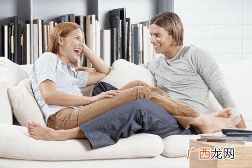 夫妻怎样做感情会更深提高夫妻感情的方法