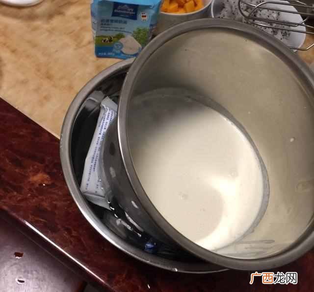 淡奶油怎么打发？需要加多少糖，新手五分钟就