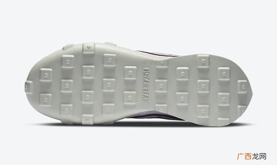 Nike Waffle Racer 20谍照