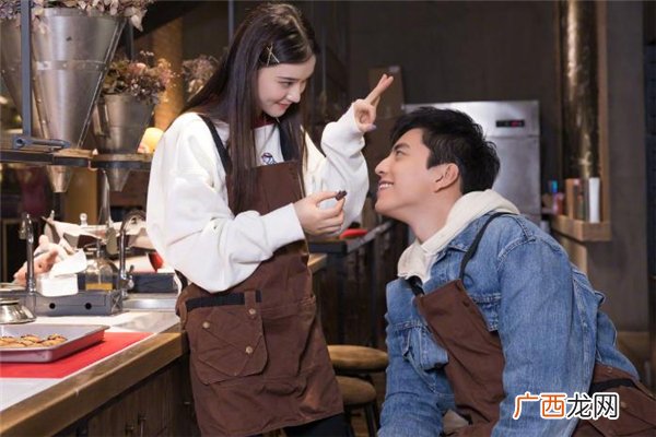 异地夫妻多久见一次面正常夫妻异地一年不见面正常吗