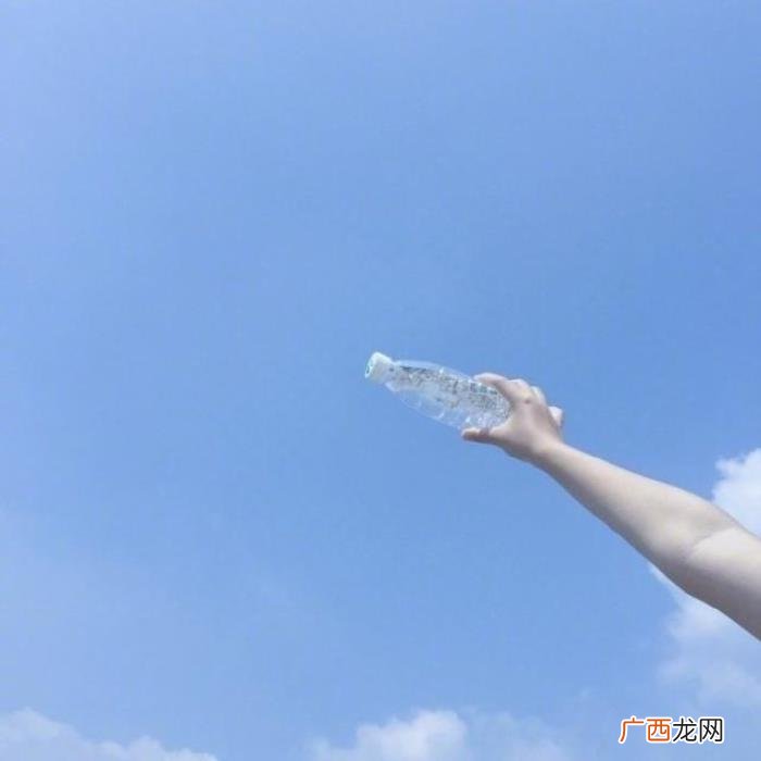 一个人孤单寂寞的说说 形容一个人孤独的句子