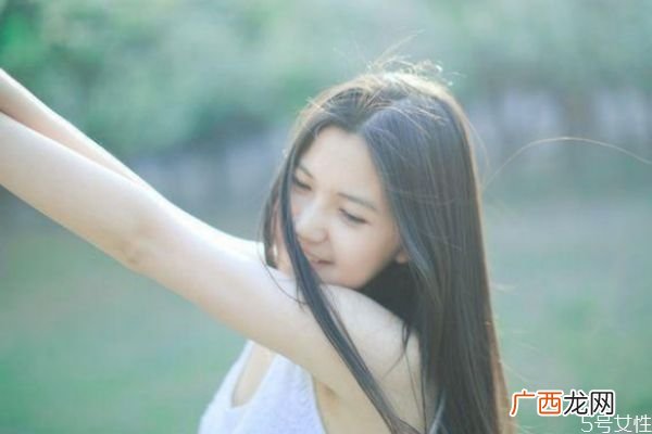 女生说自己睡不着怎么回复女生说睡不着幽默回复