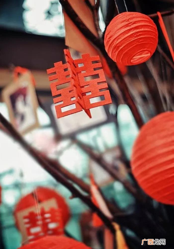 新婚贺词该怎么用诗词来表达 祝福新婚的著名古诗词