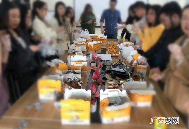 做纯外卖店一个月能赚多少钱,外卖创业项目