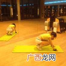 简单快速的方法 男生肚子上的赘肉怎么减
