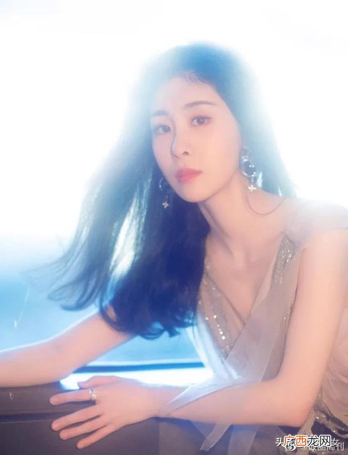 华晨宇张碧晨承认未婚生女 杨宗纬张碧晨结婚了