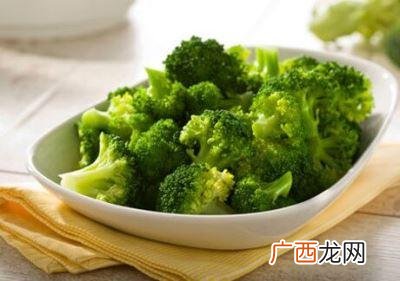 凉拌西兰花的做法_怎么做好吃