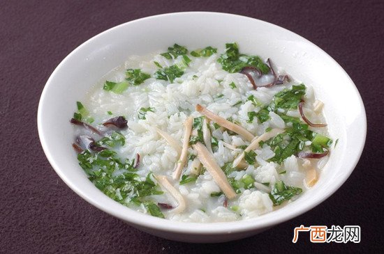 吃汤泡饭有什么危害 原来吃汤泡饭也会有这么多讲究