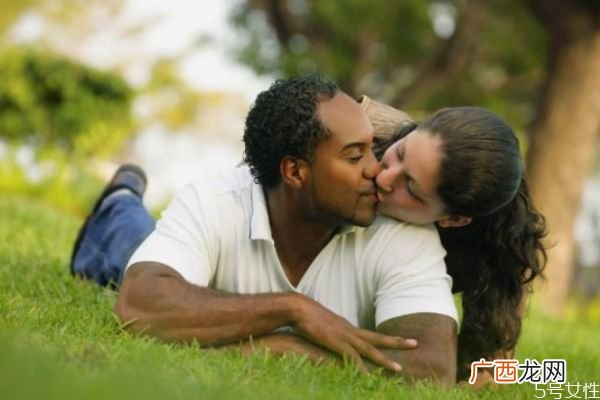 刚离婚都是怎么度过的离婚痛苦期五个阶段