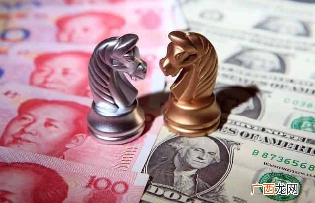 浅析人民币大幅升值的原因 人民币汇率升值的原因和影响
