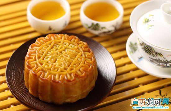 胃溃疡的人可以吃月饼吗 胃不好的人吃月饼注意事项