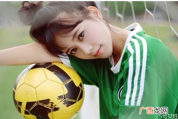 女追男简单吗女生应该怎么追男生呢