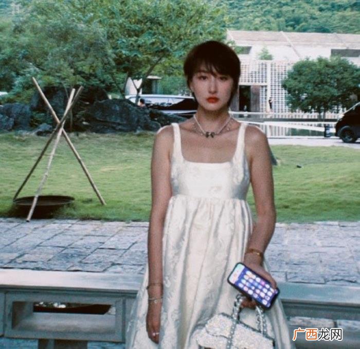 主持人晓敏为李好庆生 李好和郭晓敏