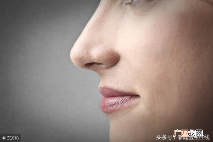 鼻子容易脱皮是什么原因 鼻子脱皮是什么原因