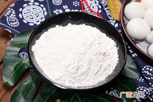 泡打粉和酵母有什么区别