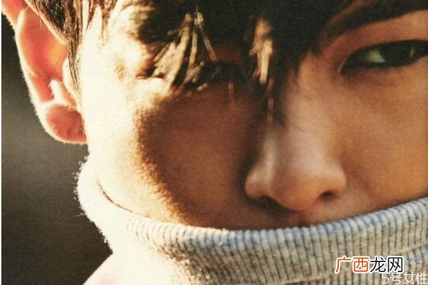 男哪些话暗示喜欢你试探一个男生喜欢你