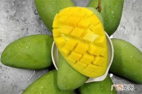 青芒切开太生了怎么办 青芒果没熟吃了会中毒吗