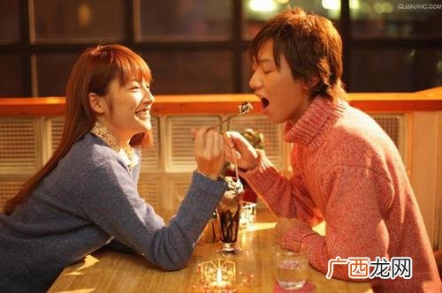 女生恋爱技巧和害羞男生恋爱的好处