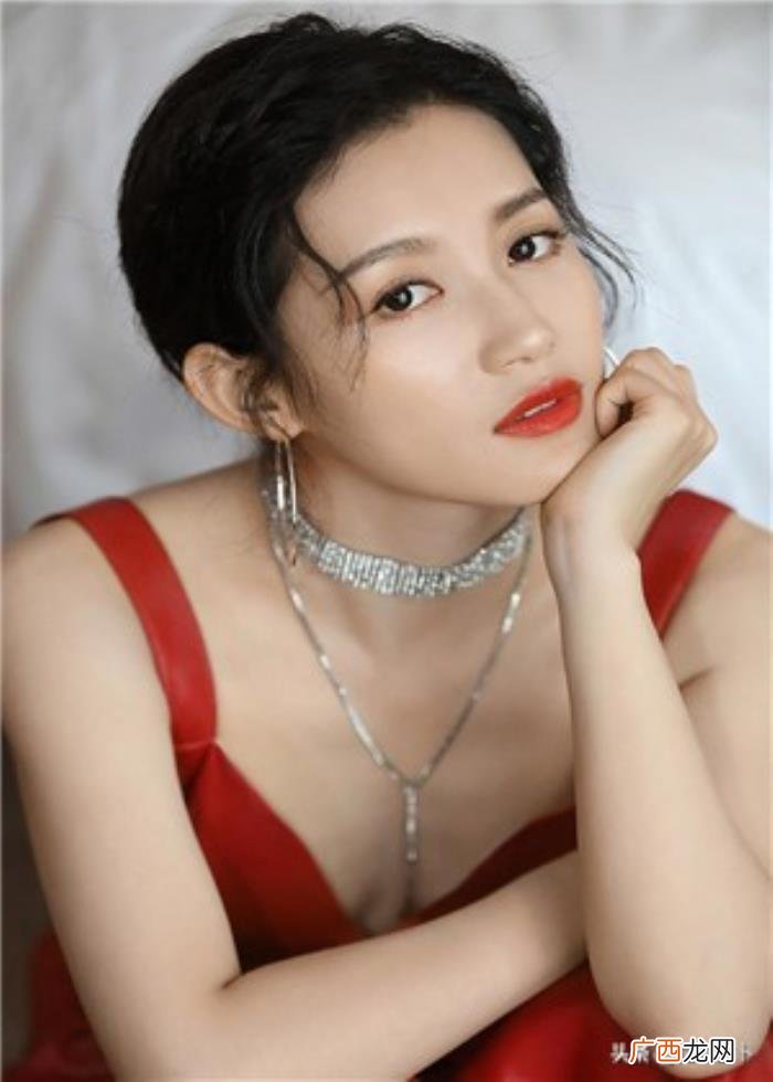 狮子座女生性格,狮子座女生的10个特点