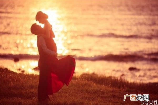 女人爱听男人说什么话让女朋友更爱你方法