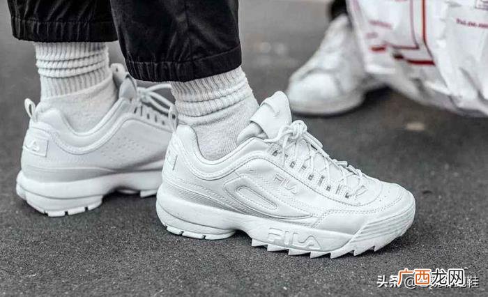 为什么之前被捧上天的老爹鞋 什么是老爹鞋