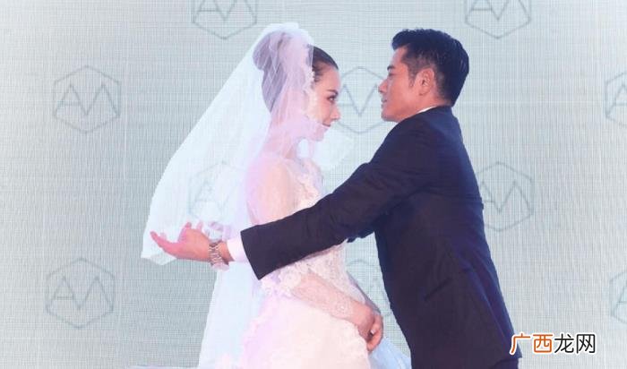 郭富城爱妻方媛秀美照 郭富城老婆图片