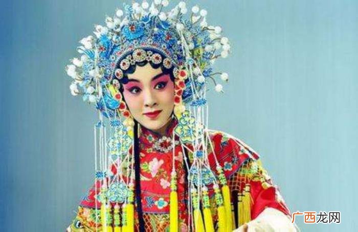 胡歌戚薇主演的电视剧，胡歌戚薇也带不动