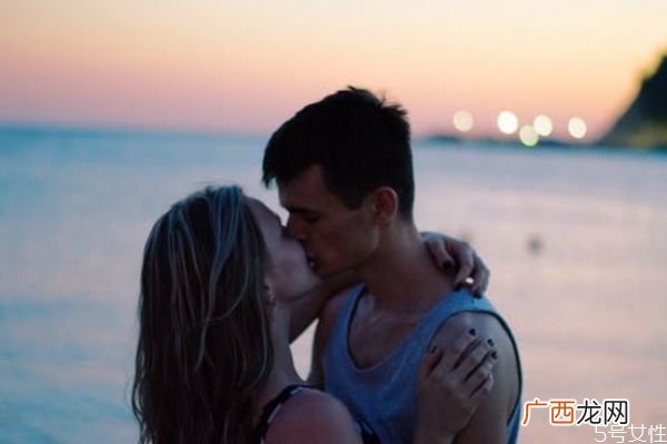 老公出轨有哪些日常表现出轨后的婚姻还能要吗