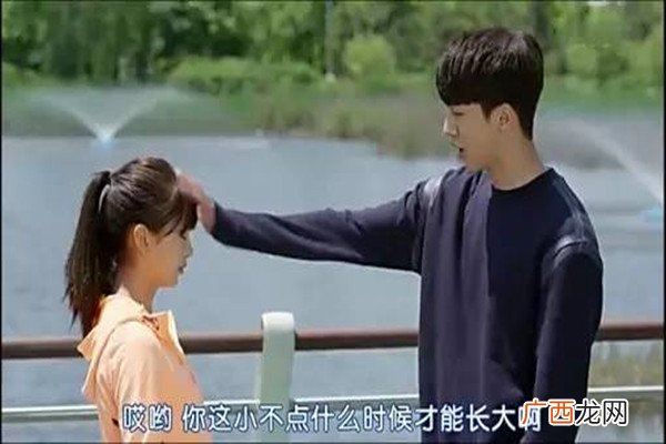 为什么男生喜欢摸女生头发男生喜欢摸女生头发的原因