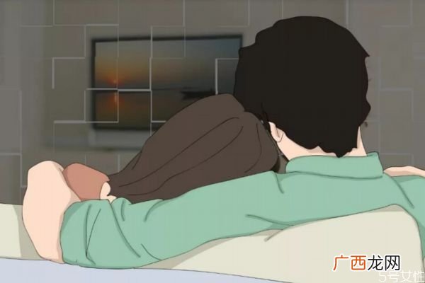 怎么安慰姨妈痛的女友女友姨妈期脾气暴躁怎么办