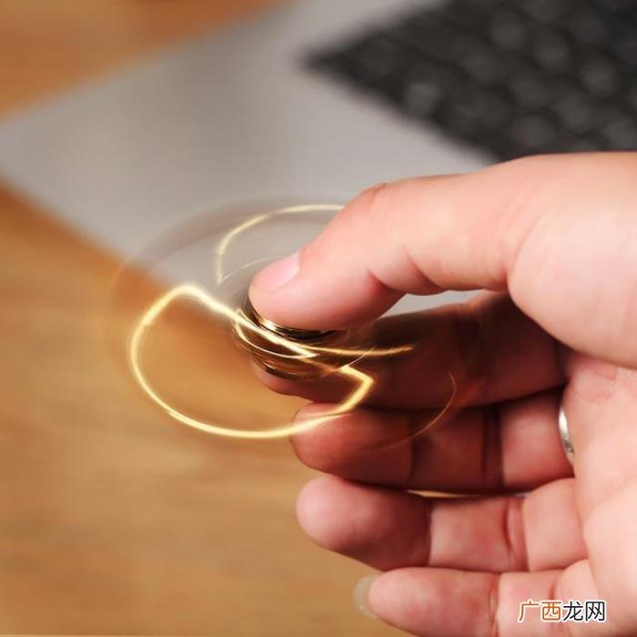 高情商礼物送男生，男性朋友生日送什么礼物